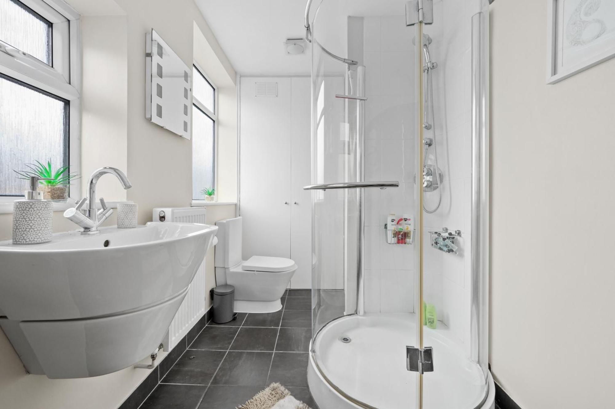 Fantastic, Modern 3 Bedroom House * Mánchester